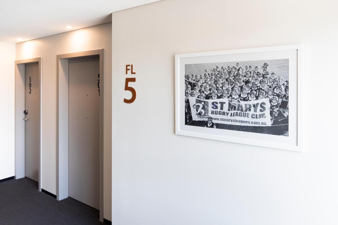 Holiday Inn Sydney St Marys By Ihg Exterior foto