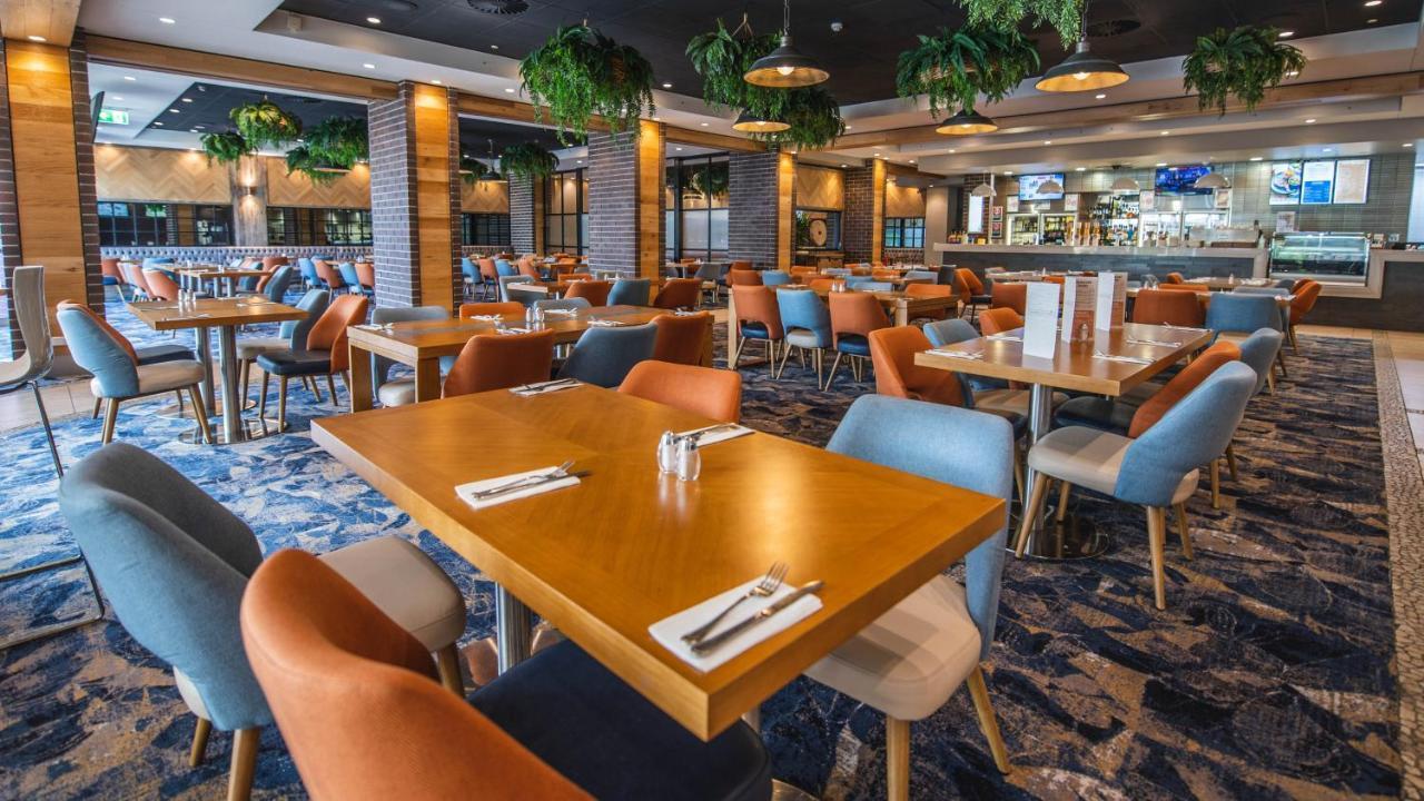 Holiday Inn Sydney St Marys By Ihg Exterior foto
